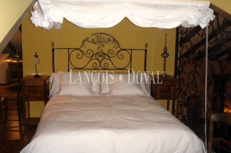 Casa rústica con encanto en venta. Sagallos de la Carballeda. Sierra de la Culebra