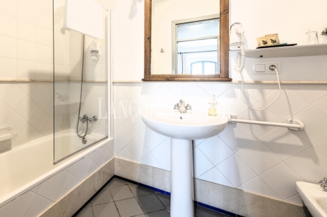 Sevilla. Hotel rural con encanto y restaurante en venta en la Sierra Norte. El Pedroso