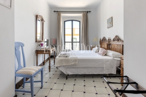 Sevilla. Hotel rural con encanto y restaurante en venta en la Sierra Norte. El Pedroso