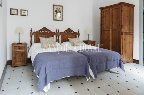 Sevilla. Hotel rural con encanto y restaurante en venta en la Sierra Norte. El Pedroso