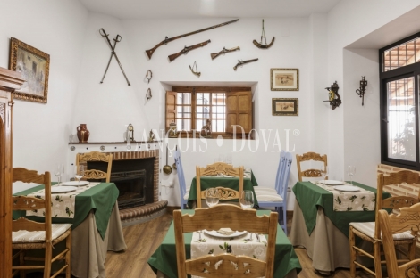 Sevilla. Hotel rural con encanto y restaurante en venta en la Sierra Norte. El Pedroso