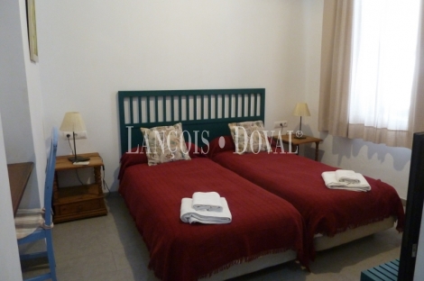 Sevilla. Hotel rural con encanto y restaurante en venta en la Sierra Norte. El Pedroso