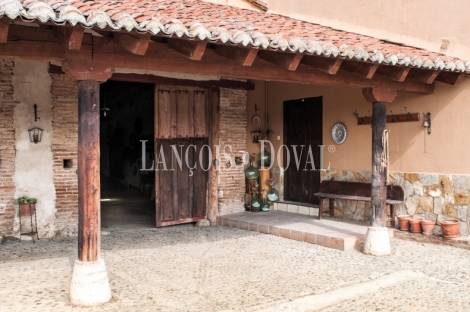 León. Molino histórico del siglo XV en venta con alojamiento rural en Villacelama
