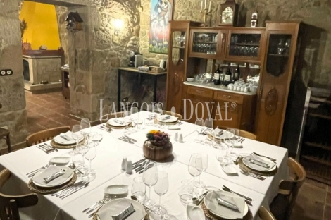 Costoia A Coruña. Venta Casa rural con encanto a cinco minutos de Santiago de Compostela