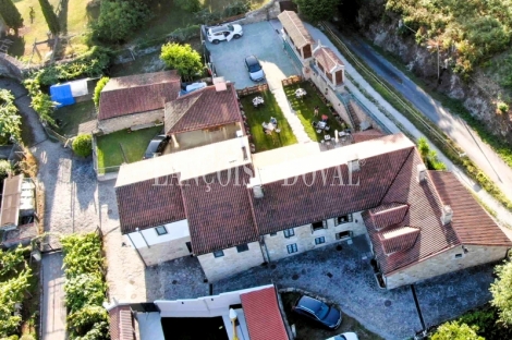 Costoia A Coruña. Venta Casa rural con encanto a cinco minutos de Santiago de Compostela