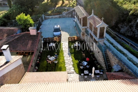 Costoia A Coruña. Venta Casa rural con encanto a cinco minutos de Santiago de Compostela