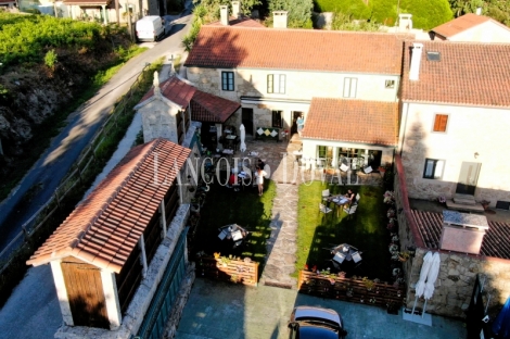 Costoia A Coruña. Venta Casa rural con encanto a cinco minutos de Santiago de Compostela
