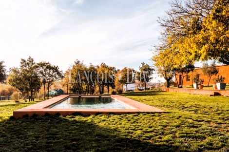 Finca y casa de campo en venta en Guadalajara con licencia hotelera