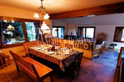 Chalet de montaña en venta en el Ripollès: una propiedad singular con espectaculares vistas y máxima privacidad