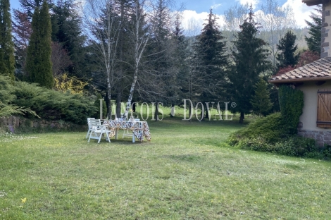 Chalet de montaña en venta en el Ripollès: una propiedad singular con espectaculares vistas y máxima privacidad