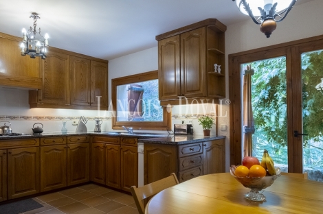 Chalet de montaña en venta en el Ripollès: una propiedad singular con espectaculares vistas y máxima privacidad