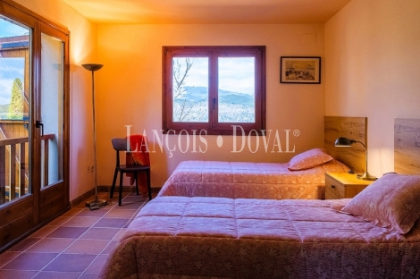 Chalet de montaña en venta en el Ripollès: una propiedad singular con espectaculares vistas y máxima privacidad