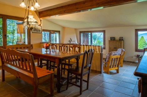 Chalet de montaña en venta en el Ripollès: una propiedad singular con espectaculares vistas y máxima privacidad