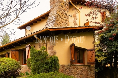 Chalet de montaña en venta en el Ripollès: una propiedad singular con espectaculares vistas y máxima privacidad