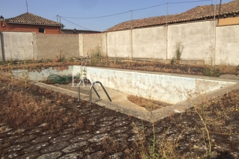 Casa palacio del siglo XVIII en venta en Villavicencio de los Caballeros, Valladolid