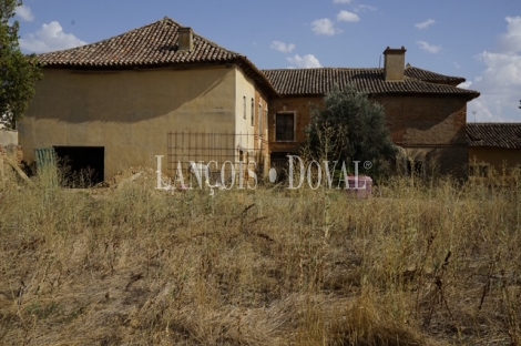 Casa palacio del siglo XVIII en venta en Villavicencio de los Caballeros, Valladolid