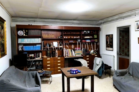 Restaurante en venta con vivienda en Villacedré, León: negocio de hostelería equipado y listo para continuar la actividad