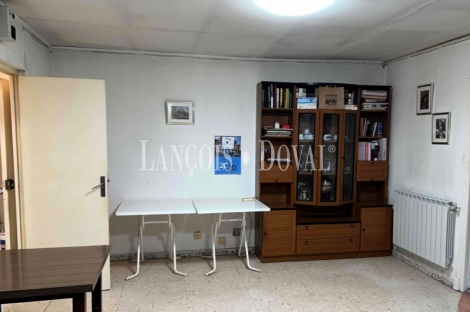 Restaurante en venta con vivienda en Villacedré, León: negocio de hostelería equipado y listo para continuar la actividad