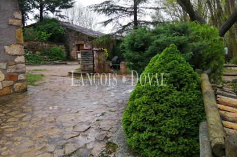 Antiguo molino en venta en Guadalajara: albergue rural con encanto, historia y amplios espacios para el ocio y los eventos