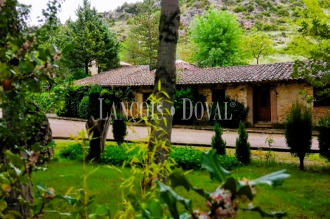 Antiguo molino en venta en Guadalajara: albergue rural con encanto, historia y amplios espacios para el ocio y los eventos