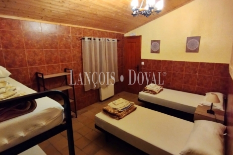 Antiguo molino en venta en Guadalajara: albergue rural con encanto, historia y amplios espacios para el ocio y los eventos