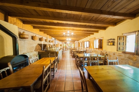 Antiguo molino en venta en Guadalajara: albergue rural con encanto, historia y amplios espacios para el ocio y los eventos