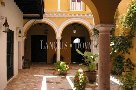 Sanlúcar de Barrameda Casa Andaluza siglo XVIII en venta.