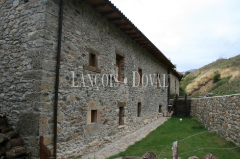 León. Vegacerneja Hotel rural en venta