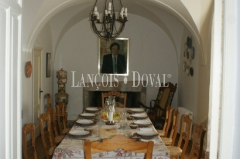 Sierra Morena. Córdoba. Finca de olivar y ocio con gran Hacienda en venta