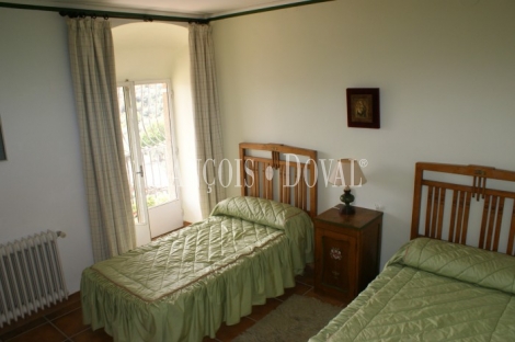 Sierra Morena. Córdoba. Finca de olivar y ocio con gran Hacienda en venta