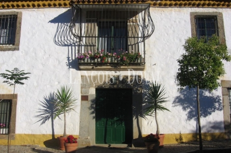 Sierra Morena. Córdoba. Finca de olivar y ocio con gran Hacienda en venta