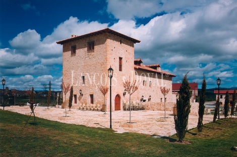 Villanueva de la Lastra. Burgos Hotel con encanto en venta