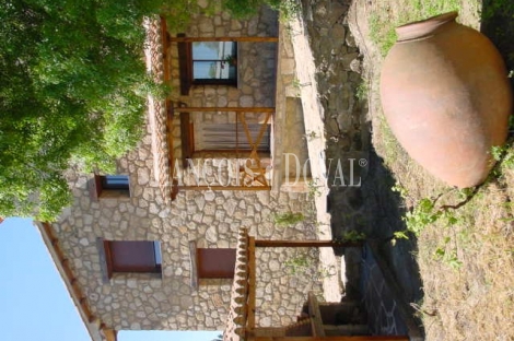 Caceres. Hotel rural en venta