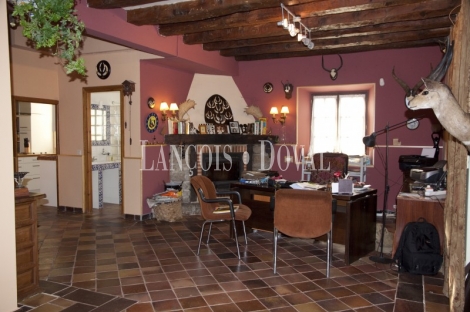 Simancas. Valladolid Finca y casa señorial en venta