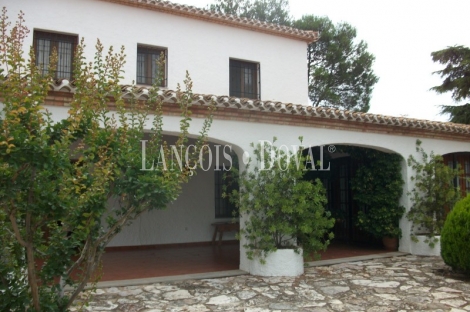 Ontinyent. Valencia Villa en venta