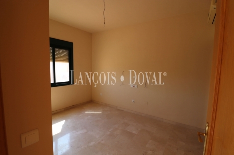 Senior Resort en venta a estrenar. Málaga. Conjunto residencial 64 apartamentos. 