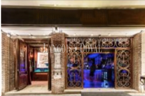 Puerto Banús. Marbella. Local Comercial en Zona Premium. Actualmente sala de fiestas exclusiva.