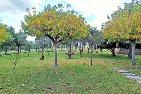 Masia histórica en venta junto a la Costa Brava. Llagostera. Girona