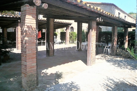 Masía en venta. Siglo XIV. Restaurante y hotel con encanto. Castell Platja d' Aro