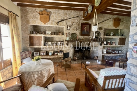 Totana. Magnifica finca con chalet en venta. 