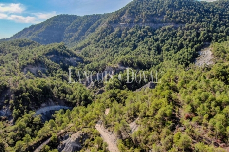 Huesca Sobrarbe. Venta finca forestal. Borda y casa a rehabilitar. 