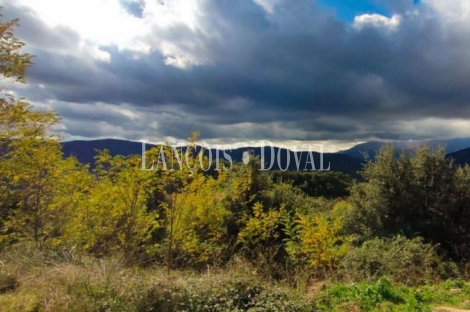 Gerona. Venta masía y finca forestal con aprovechamiento del corcho