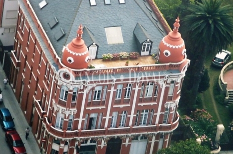 Ribadeo. Local comercial en venta en edificio histórico. Ideal hostelería 