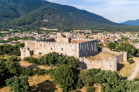 Ávila. Hotel residencia en venta. Actualmente centro tercera edad. La Adrada