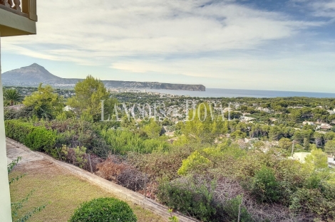 Villa rústica en venta con impresionantes vistas al mar en Javea. Alicante