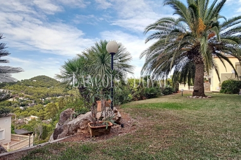 Villa rústica en venta con impresionantes vistas al mar en Javea. Alicante