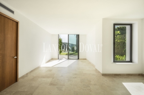 Lujosa Villa de estilo moderno en venta. Golf Finca Cortesin, Casares