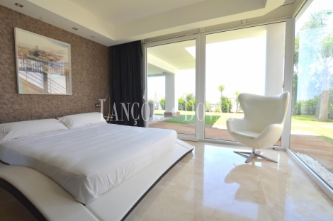 Manilva. La Paloma. Exclusiva villa de lujo en venta con vistas al mar.