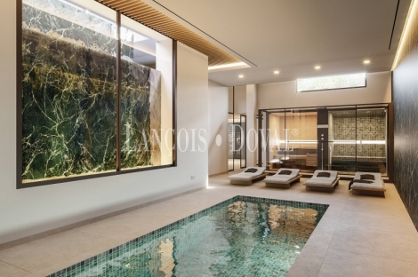 Marbella. Villas de lujo en venta de diseño contemporáneo.