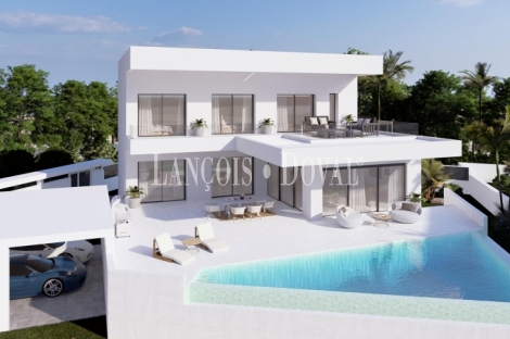 Estepona. Villa en venta en la playa. Arquitectura moderna y sostenible.